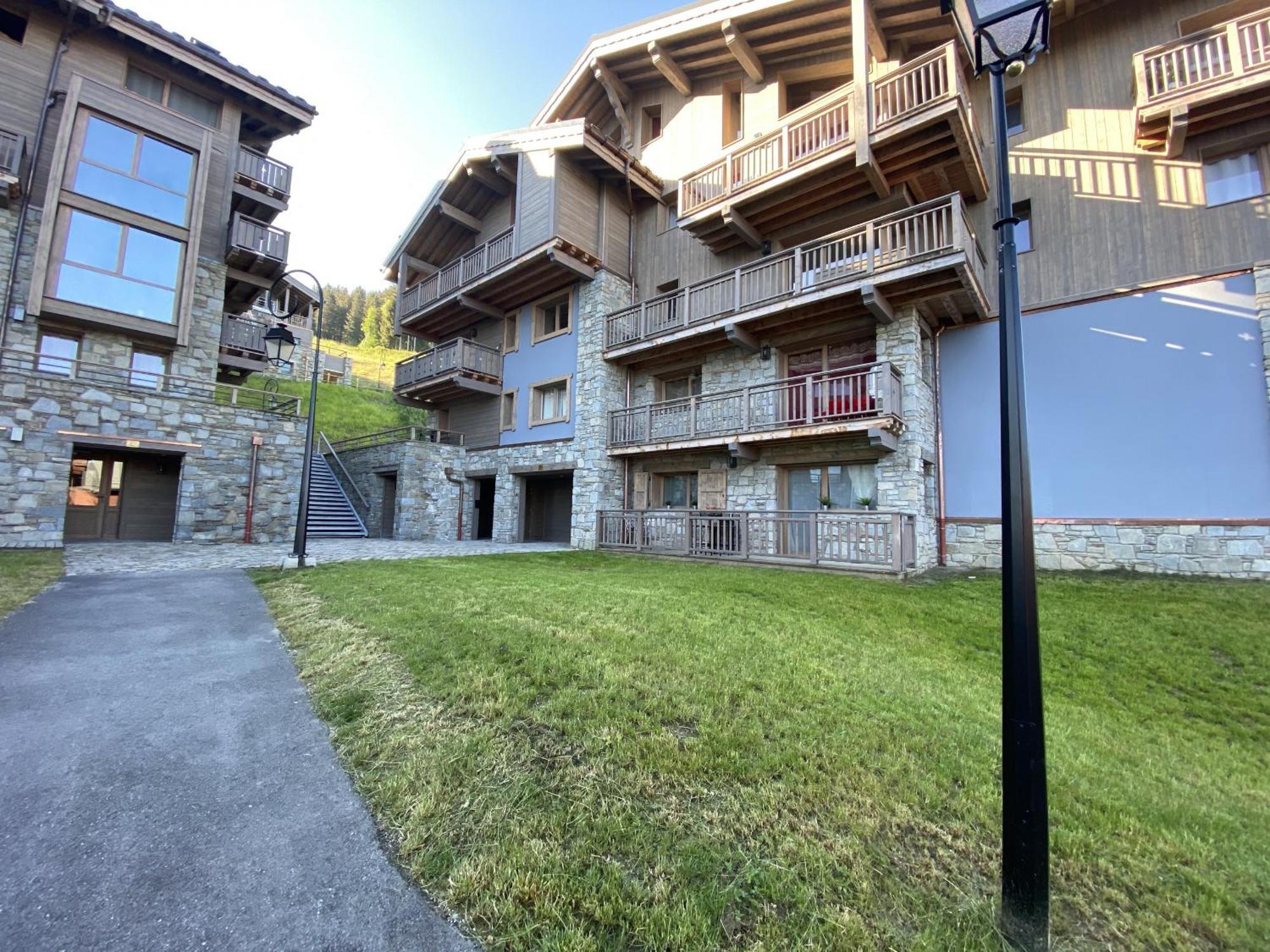 Les 7 laux immobilier chalet F Prapoutel Extérieur photo