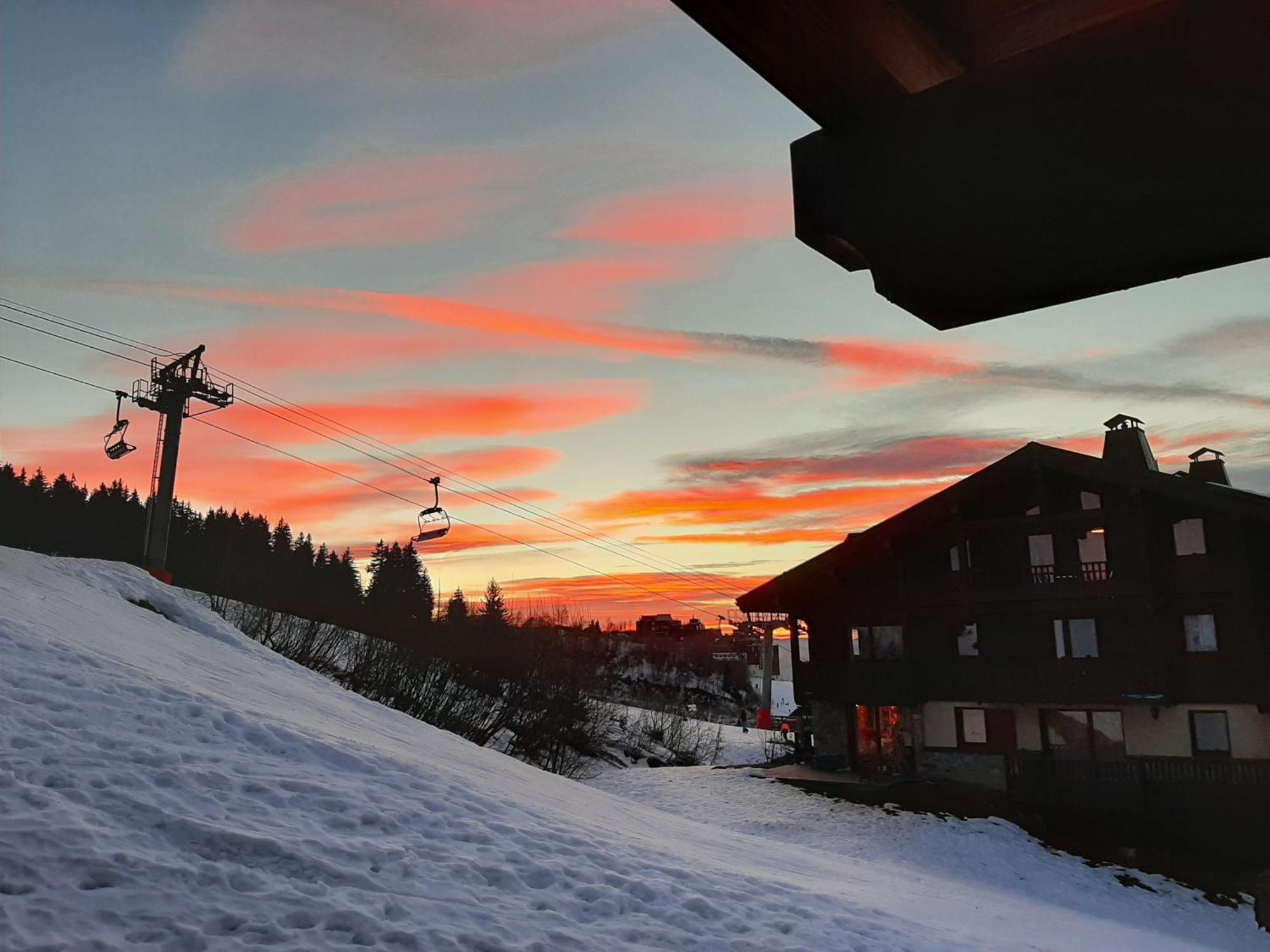 Les 7 laux immobilier chalet F Prapoutel Extérieur photo